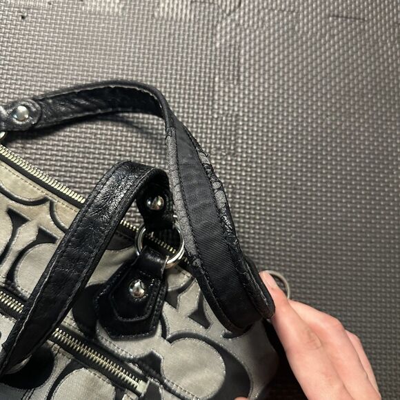 Coach Poppy Signature Black And Grey Shoulder Tote Bag - Picture 3 of 8